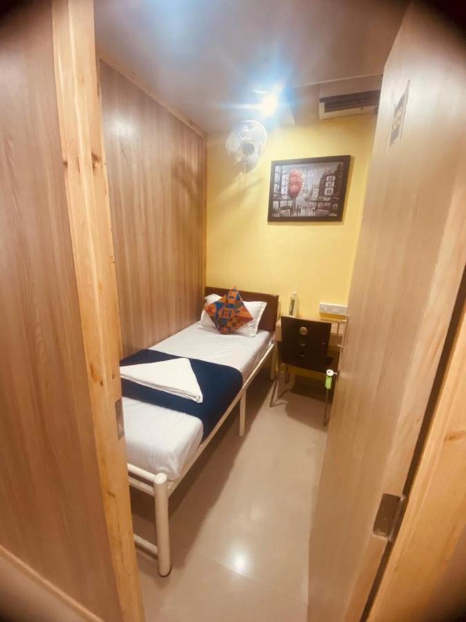 Royal Cabin Stay 뭄바이 외부 사진
