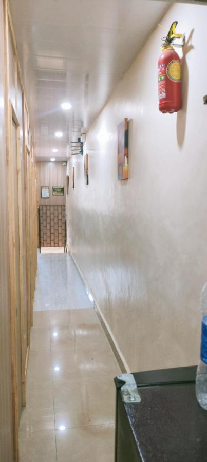 Royal Cabin Stay 뭄바이 외부 사진